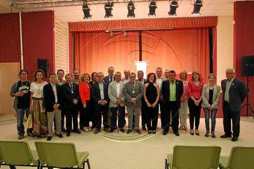 L'oposició planteja cobrir càrrecs de confiança mitjançant concursos