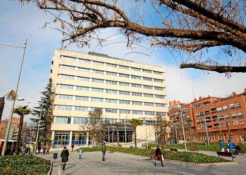 Els ajuntaments deuen als bancs 528 euros per lleidatà, un 13% menys que fa un any