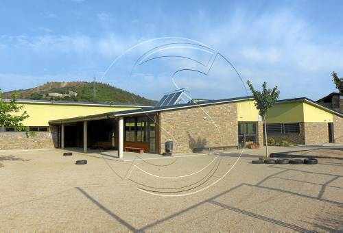 Ensenyament garanteix l'inici de curs a l'escola de Montferrer
