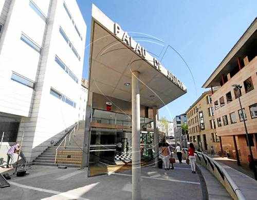 Condemnen a pagar 106.000 euros un oftalmòleg per una negligència