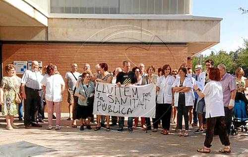 Més de mil firmes de treballadors de l'ICS contra el consorci sanitari
