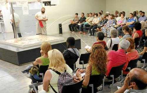 Només el 10% dels llocs de treball de formació es converteixen en fixos