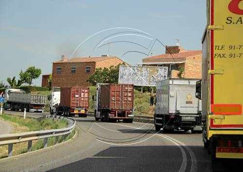 El RACC reclama que desviar camions des de l'N-240 a l'autopista AP-2 sigui obligatori