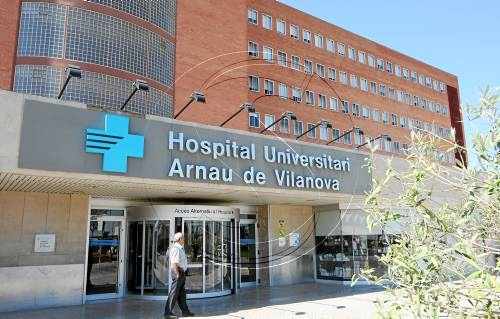 Tancament indefinit de seixanta llits de l'Arnau, als quals se'n sumen 96 a l'estiu