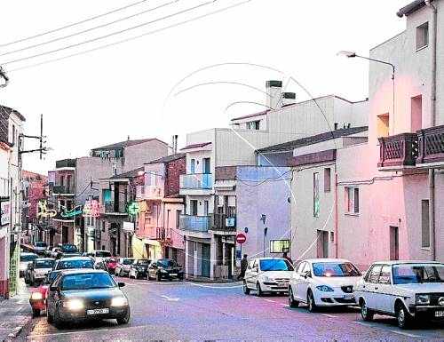 Detinguts per 15 furts en una setmana en cases de Ponent