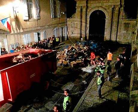 Indignació per un nou atac a França a un camió amb carn espanyola