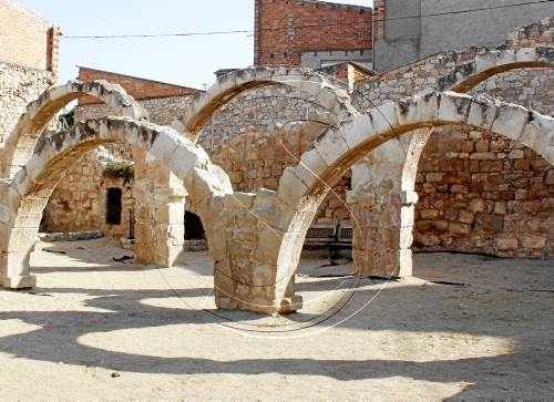 Castelldans reclama els seus arcs medievals