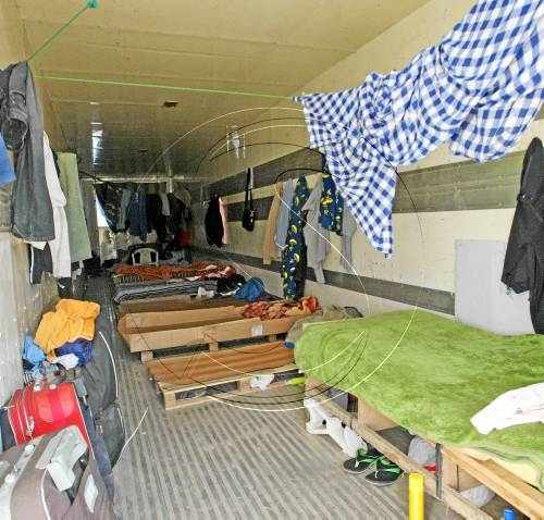 Els assentaments de temporers sense feina es repeteixen al Baix Segre un any més