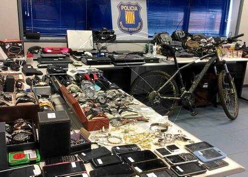 Desarticulat un grup criminal que va robar en cases de Tàrrega i Cervera
