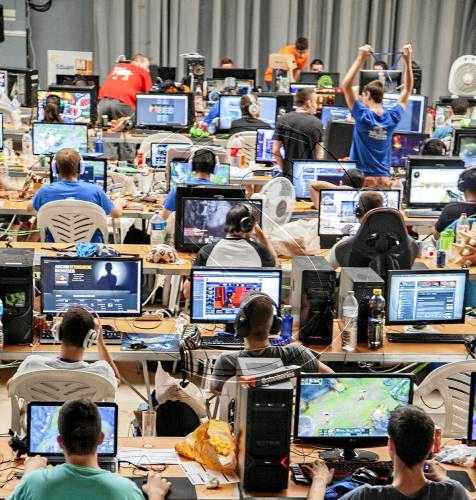 La Lan Party de Tàrrega congrega 200 persones