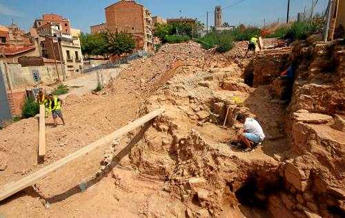 Excavacions i demolicions per rehabilitar el call