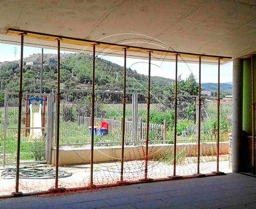 Temen que el col·legi de Montferrer no estigui a punt per a l'inici de curs escolar
