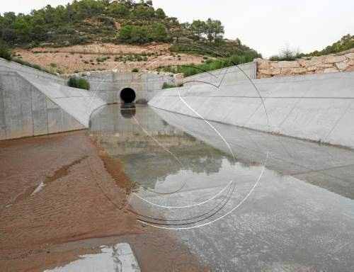 Agricultors i alcaldes es mostren d'acord a reduir zepes