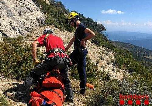 Ferit greu un parapentista per una caiguda a Àger