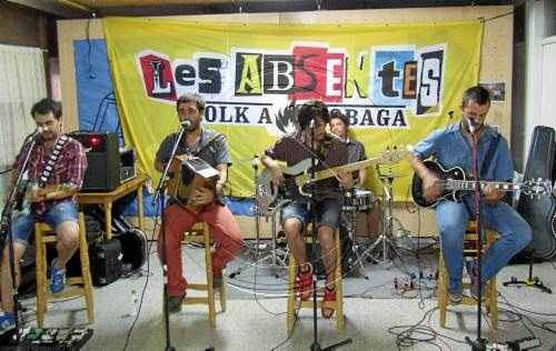 Les Absentes tanca a ritme de folk el cicle 'Tr3sors' del Solsonès