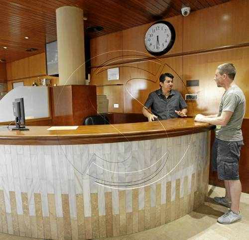 Els amos de l'Hostal Mundial de Lleida tanquen després de 26 anys al capdavant del negoci