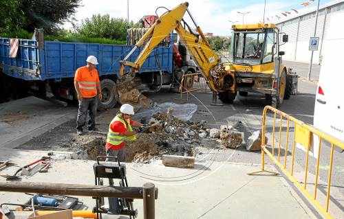 Una fuga de gas per unes obres deixa quasi 700 habitatges de Torrefarrera 3 hores sense servei