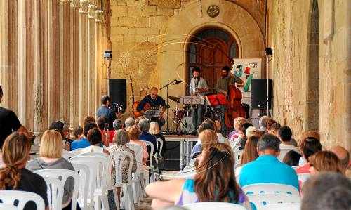 Actuació de jazz i visita guiada al claustre de Sant Domènec de Balaguer
