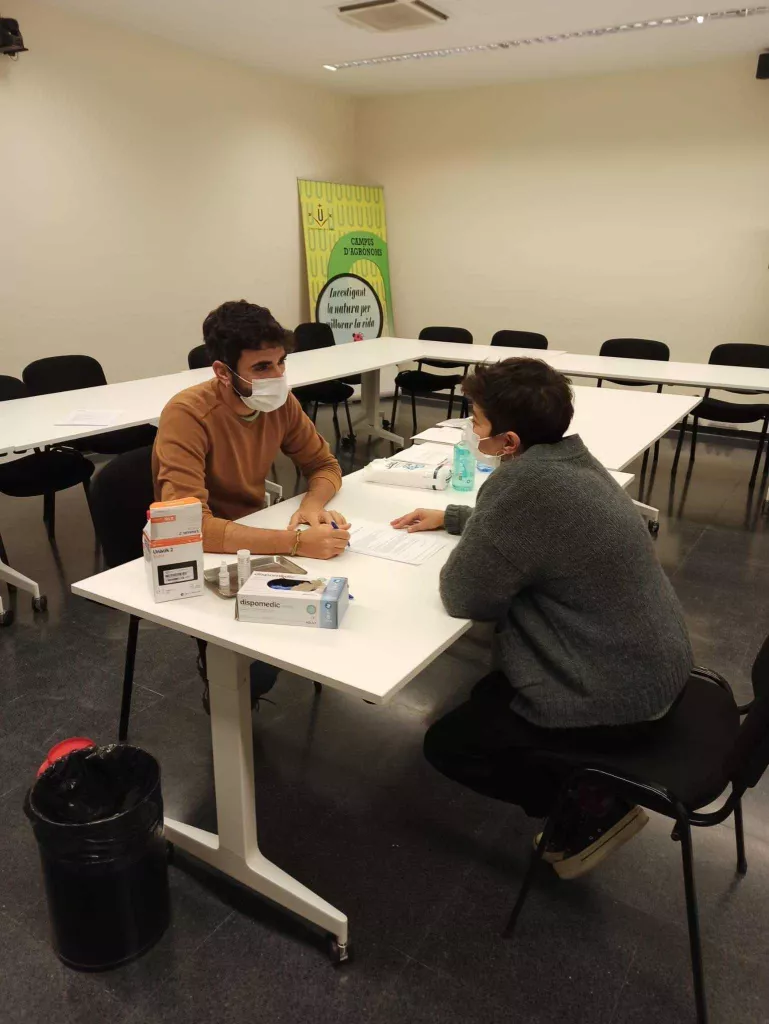 Antisida Lleida programa proves de cribratge ràpid del VIH i Sífilis a la UdL