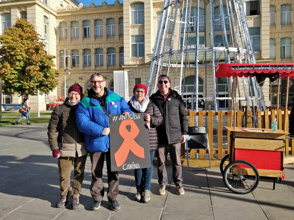 Prop de 70 persones participen en la primera caminada solidària de la Fundació Antisida de Lleida