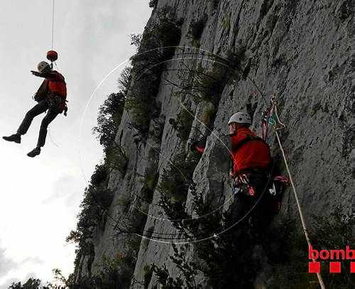 Un escalador resulta ferit greu al caure des de 10 metres a l'Alt Urgell