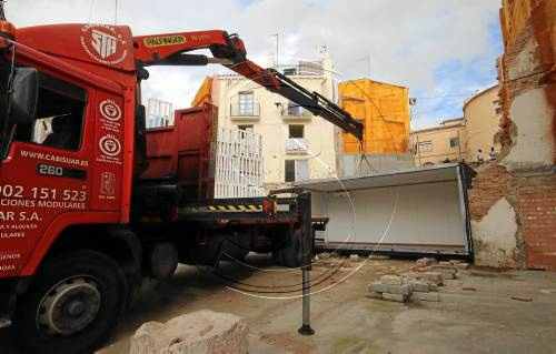 Desmunten una 'botiga efímera' del Mercat del Pla