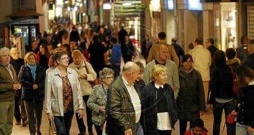 Baixa afluència de clients en l'últim festiu obert abans de la campanya de Nadal