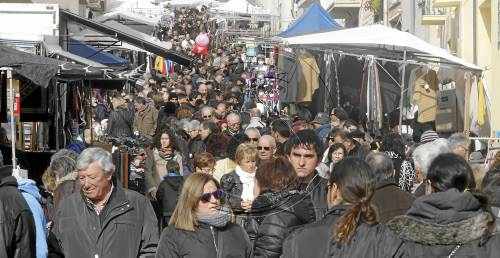 Ple total a la Fira d'Arbeca, que ven més de 4.500 litres d'oli