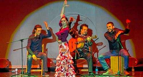 'Tablao' al Cafè del Teatre amb una 'bailaora' lleidatana
