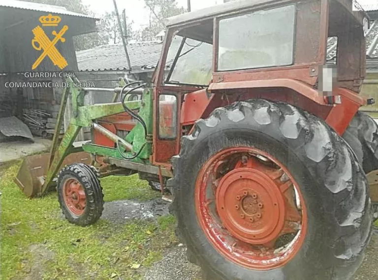 Identifiquen el presumpte estafador de 500 euros per la paga i senyal de la compra d'un tractor per internet