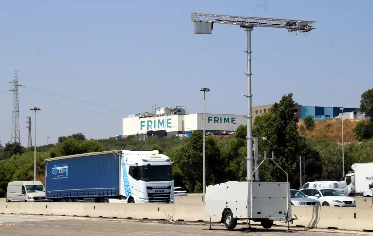 Trànsit detecta més de 12.000 conductes perilloses a les carreteres amb una prova pilot amb IA