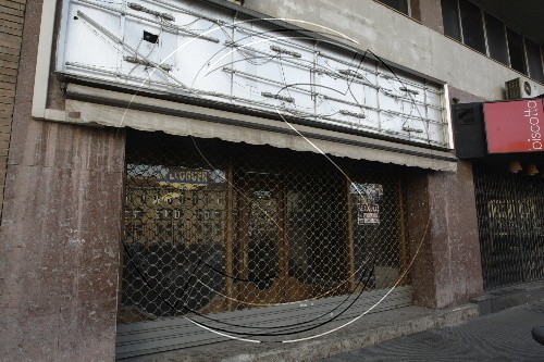 L’escassa demanda de locals fa que siguin una càrrega per als amos