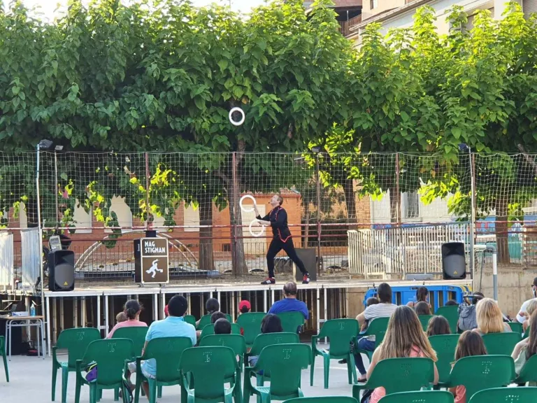 Tremp es rendeix al Mag Stigman i el seu ‘Fabulós’ espectacle de màgia visual