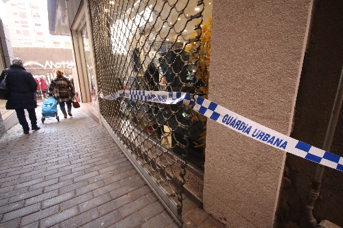 Robatori frustrat en una botiga de perfums de l’Eix Comercial