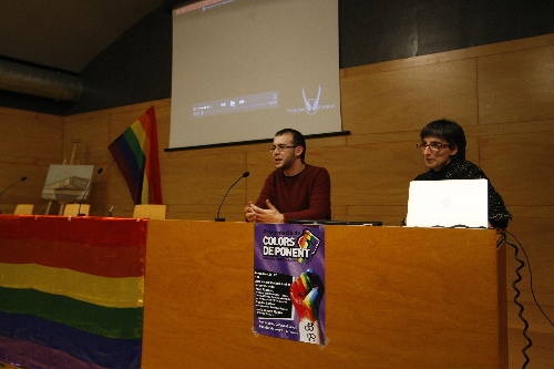Homofòbia a ratlla a les aules