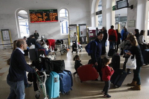 Vaga a Renfe sense incidències al complir serveis mínims