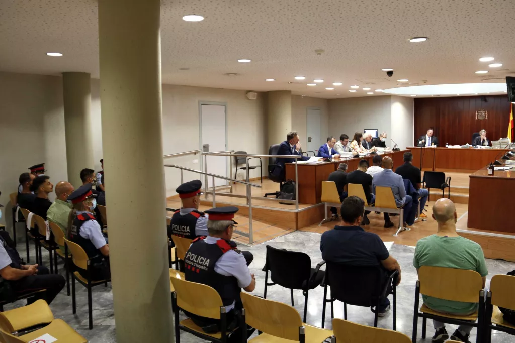Accepten entre un i cinc anys i mig de presó per traficar amb cocaïna i marihuana al Segrià