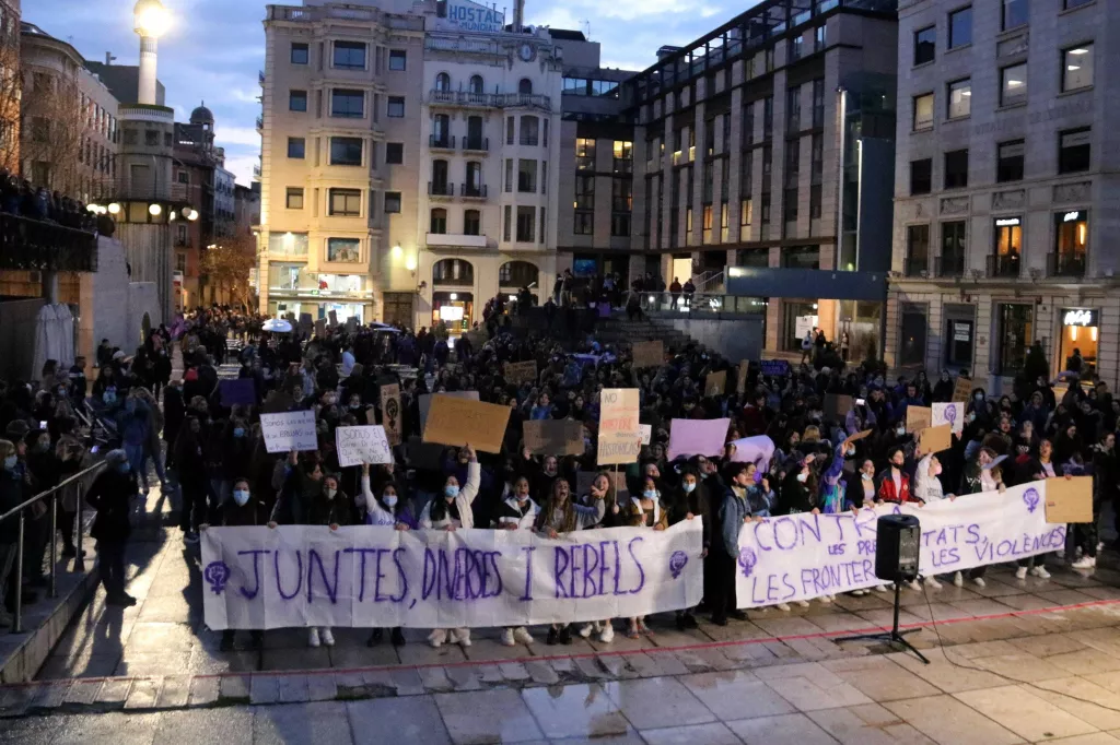 ⏯️ Lleida surt al carrer per reivindicar el 8-M i reclamar la igualtat efectiva entre dones i homes