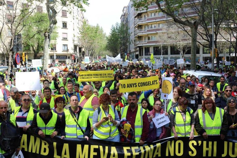 Col·lectius de persones amb discapacitat surten als carrers per exigir més finançament