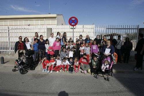 La preinscripció arranca amb protestes al Secà i Mollerussa