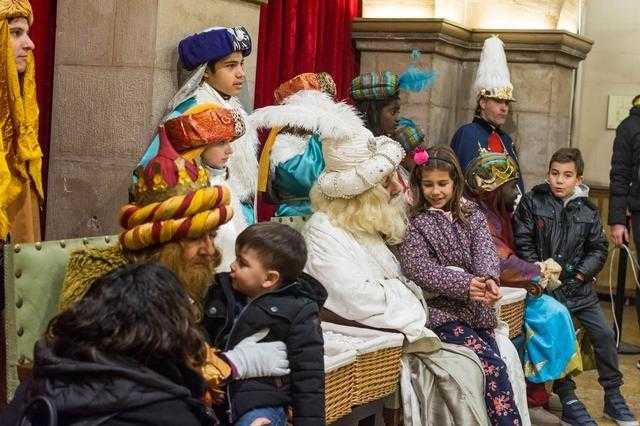 La màgia, la il·lusió i els somriures inunden Lleida amb l’arribada dels Reis Mags
