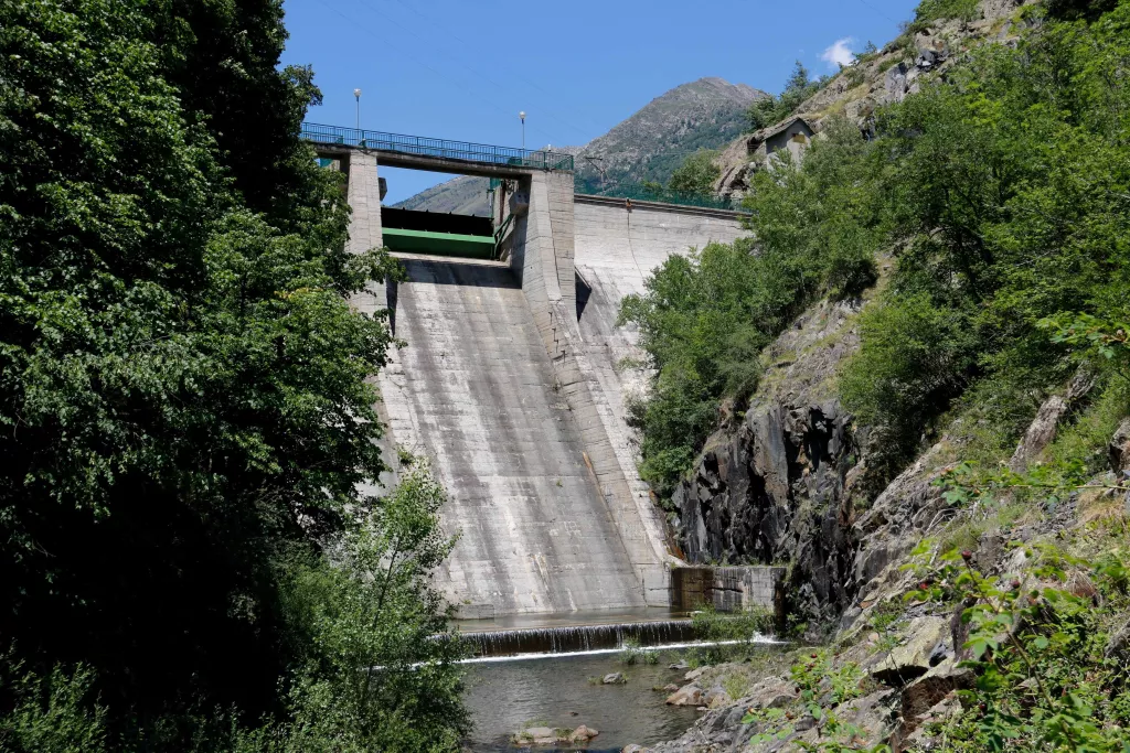⏯️ La presa de Tavascan estrena sensors amb control remot per augmentar o disminuir el cabal