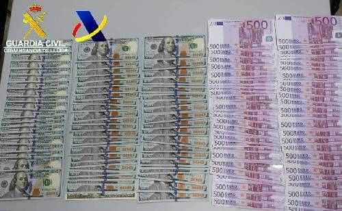 Sorprenen amb 30.000 € i 17.000 dòlars una iraniana a la duana