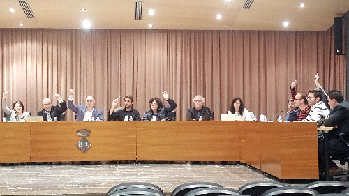 Balaguer declara també no grata la família reial