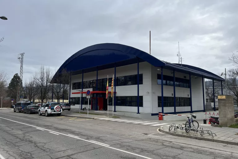 Els Mossos investiguen una intoxicació alimentària que va afectar cinc joves en un restaurant de la Seu d'Urgell