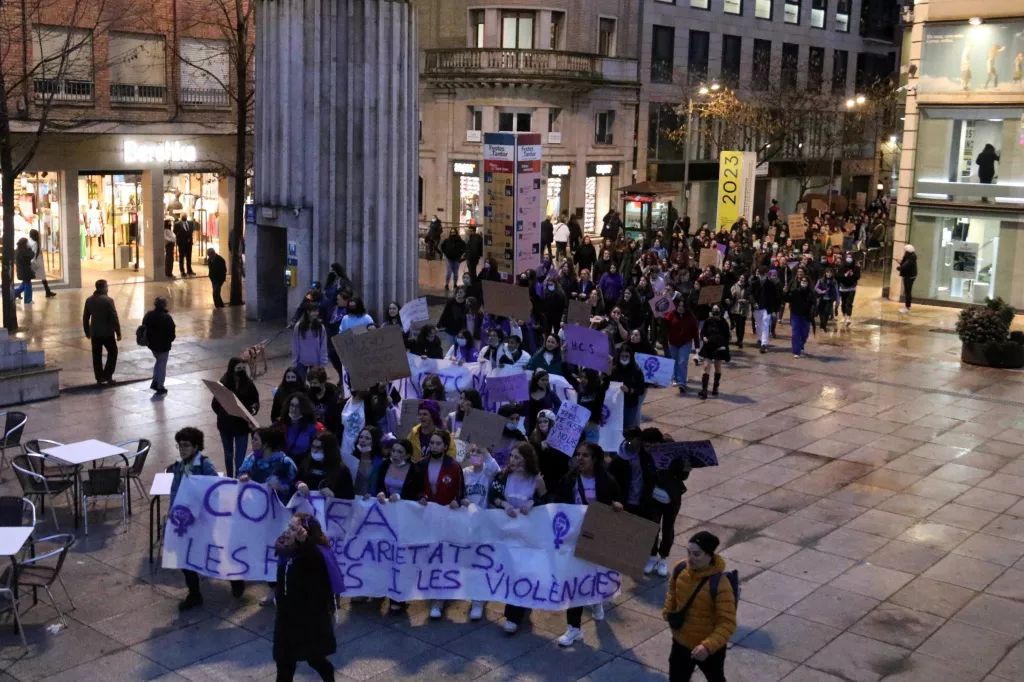 ⏯️ Lleida surt al carrer per reivindicar el 8-M i reclamar la igualtat efectiva entre dones i homes