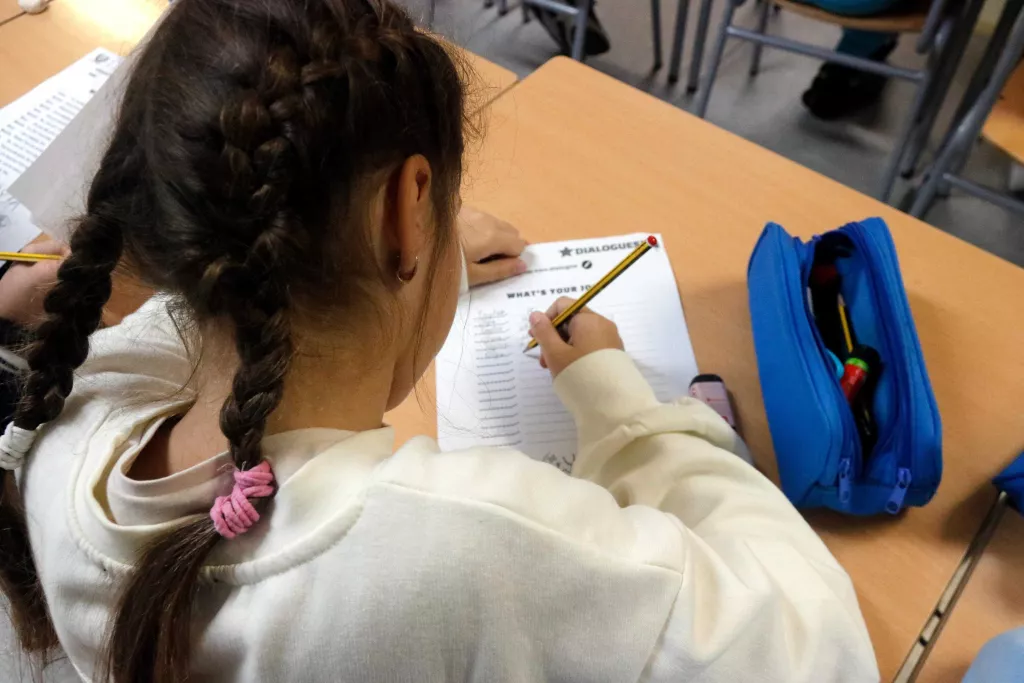 ⏯️ Els centres escolars catalans han acollit gairebé 5.000 alumnes provinents d'Ucraïna en un any
