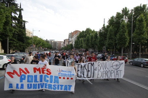 Protesta contra la policia a la UdL i els okupes segueixen al Rectorat