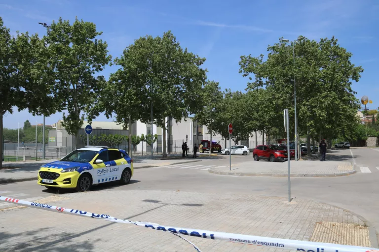 Evacuades unes 50 persones i 9 afectats per una barreja química a les piscines de Tàrrega