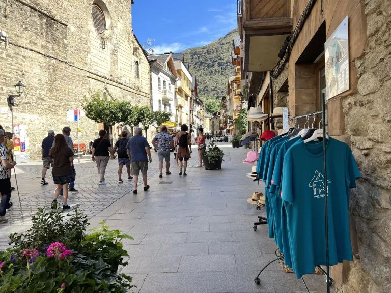 Les zones turístiques de Lleida freguen la plena ocupació durant el pont d'agost